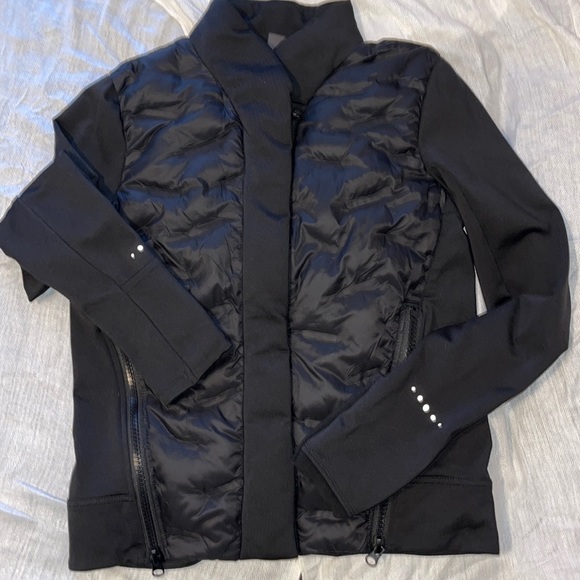 CALIA by Carrie Underwood Jackets & Blazers - CALIA Women's Quilted Run Jacket xs